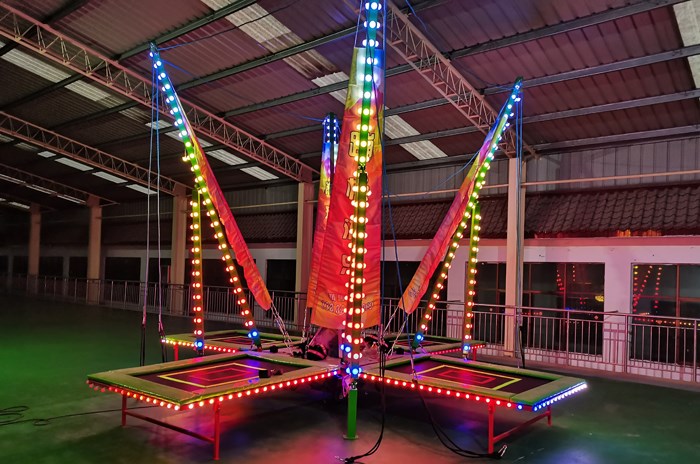 Bungee Trampoline - Parque de trampolines