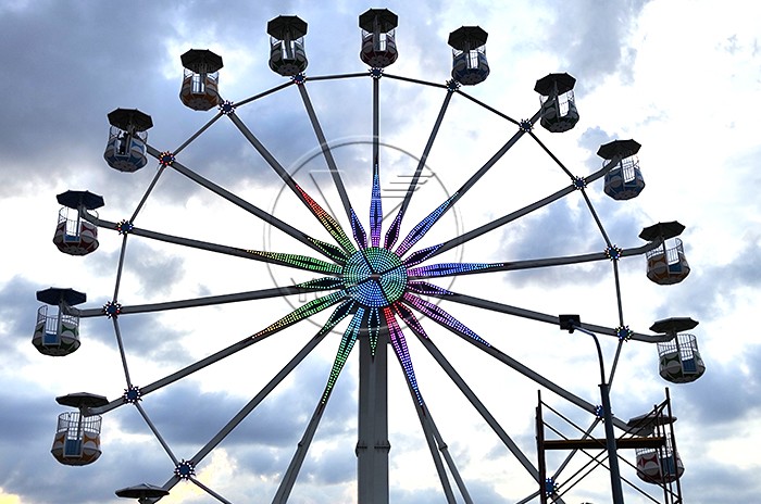 30m High Ferris Wheel Ride