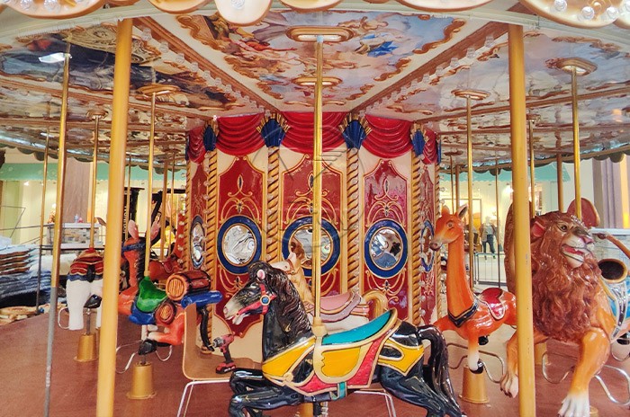 24 seats Luxurious carousel